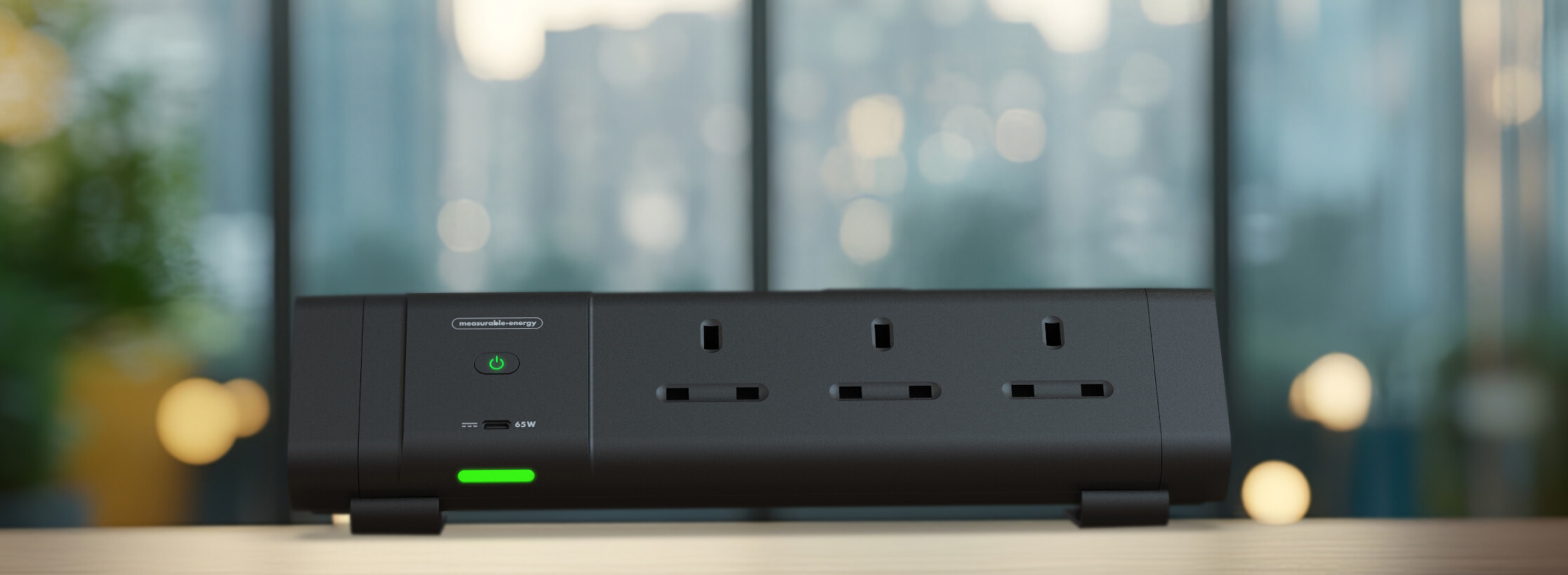Black TGX extension lead with USBc on desk